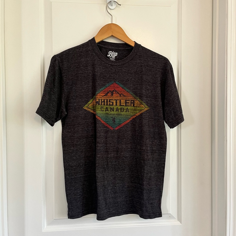 Blue 84 graphic T-shirt size small